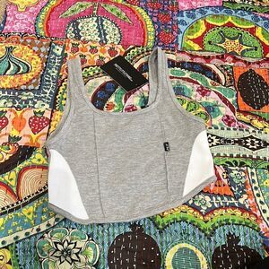 NWT PrettyLittleThing Gray Zip Back Contrast Rib detail Sleeveless Crop Top